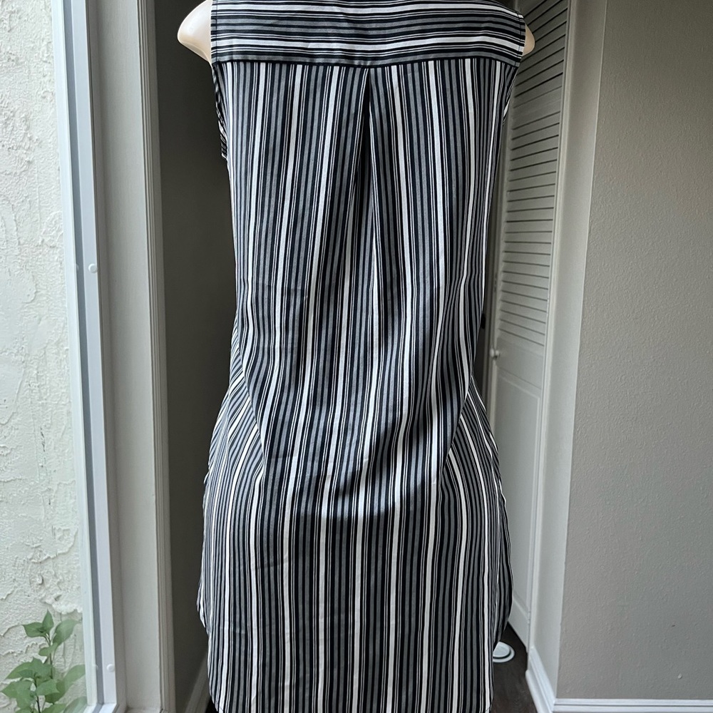 Calvin Klein blouse - Picture 2 of 3